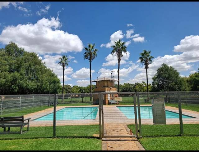 2 BEDROOM APARTMENT FOR SALE IN EQUESTRIA